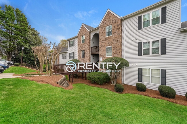 Building Photo - 3810 Old Rosebud Ct