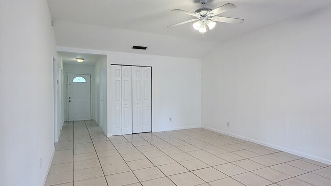 Building Photo - 301-302 Soldier Sq - 302 Soldier Sq