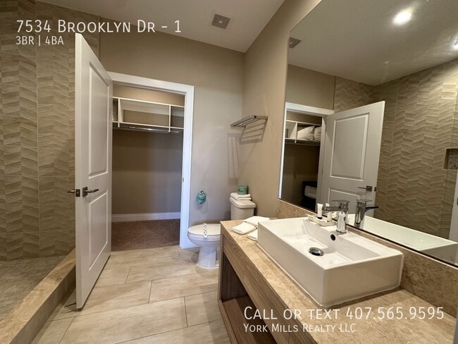 Building Photo - 7534 Brooklyn Dr