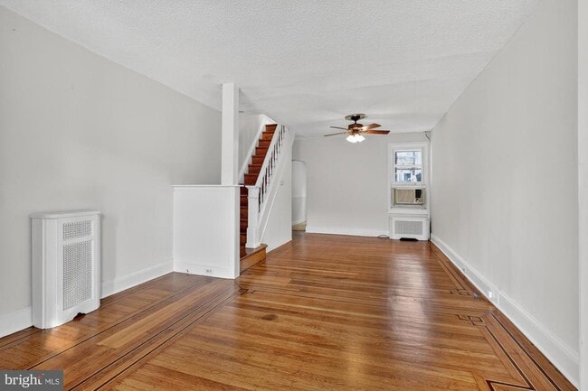 Building Photo - 2343 E Huntingdon St