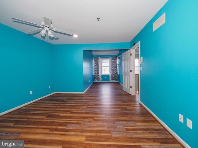 Building Photo - 9 Owens Landing Ct