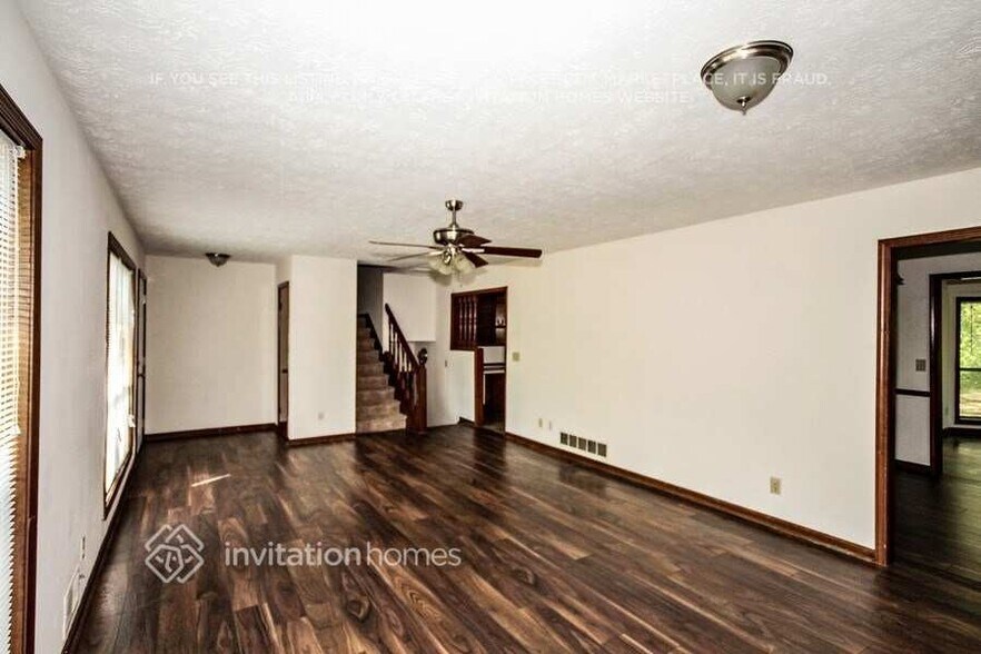 Building Photo - 376 Mill Ridge Way