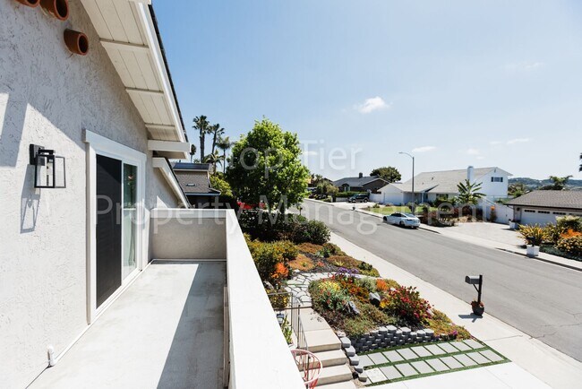 Building Photo - Beautifully Upgraded 3 Bed / 2 Bath Home –...