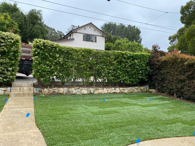 Building Photo - Beautifully Remodeled 2 Story Home In Cold...
