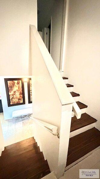 Building Photo - 322 McFadden Dr