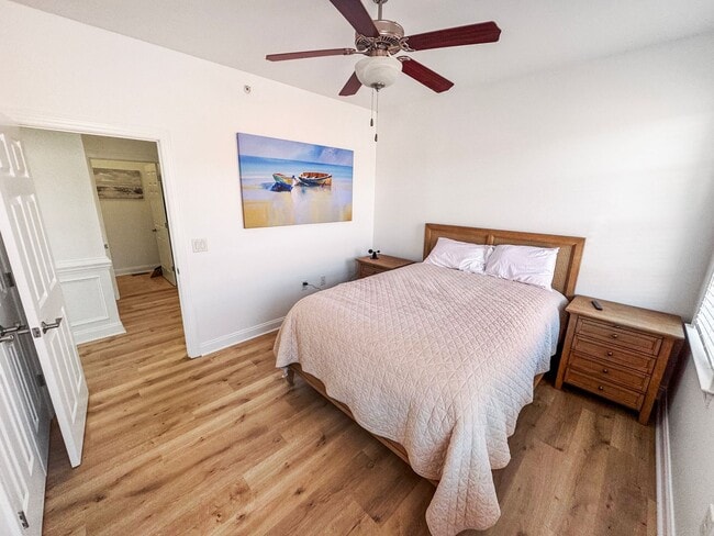 Building Photo - Fully Furnished Waterfront Elegance on Mai...