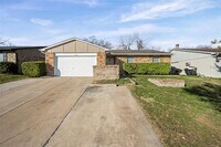 Building Photo - 1232 Whittenburg Dr