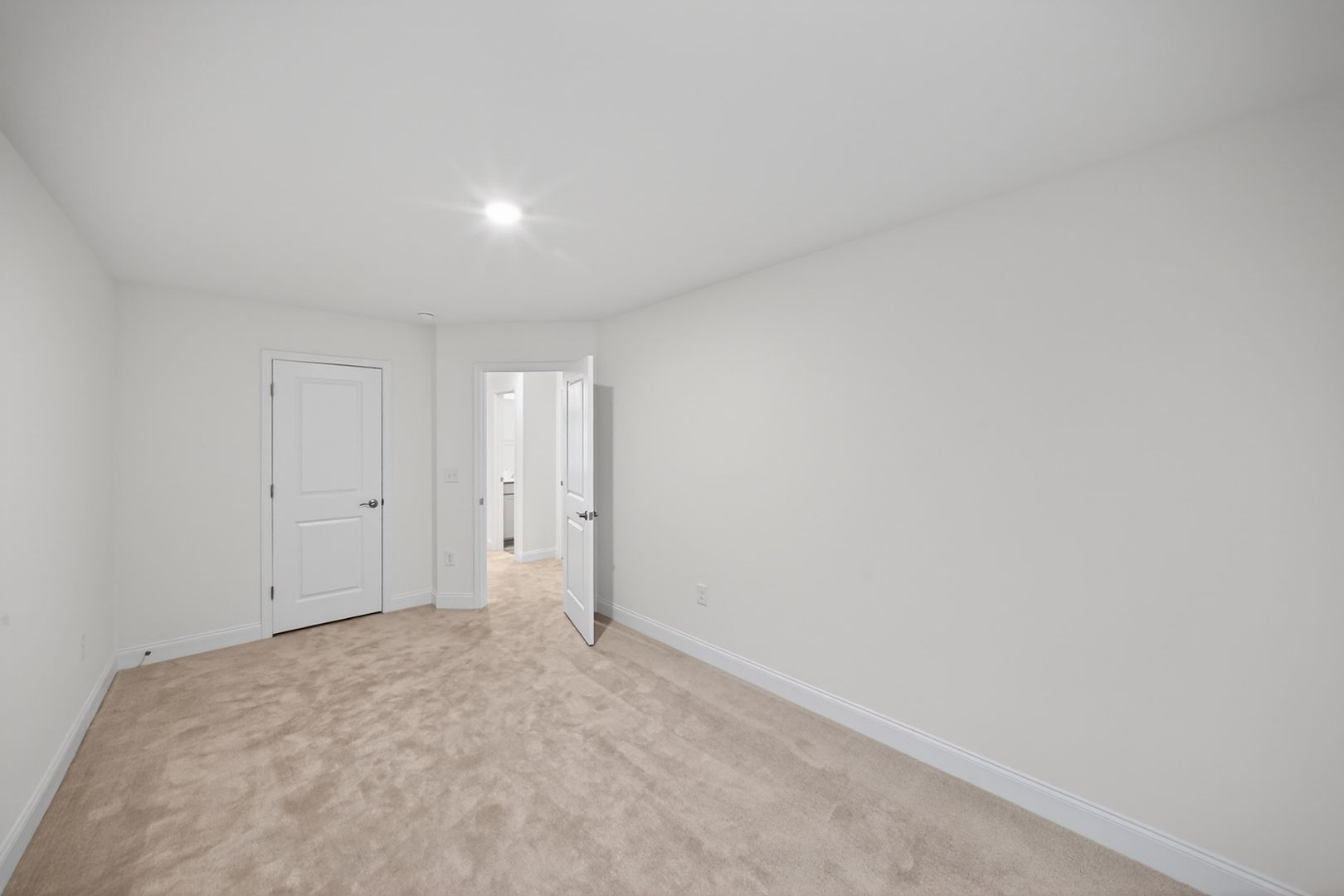 Building Photo - 16 Honeydew Wy