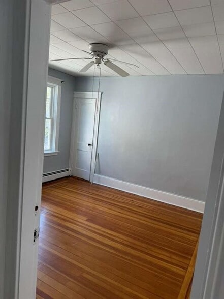 Building Photo - 304 Webster Ave