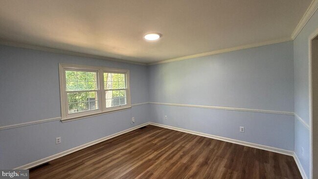 Building Photo - 4015 Duke Of Gloucester St