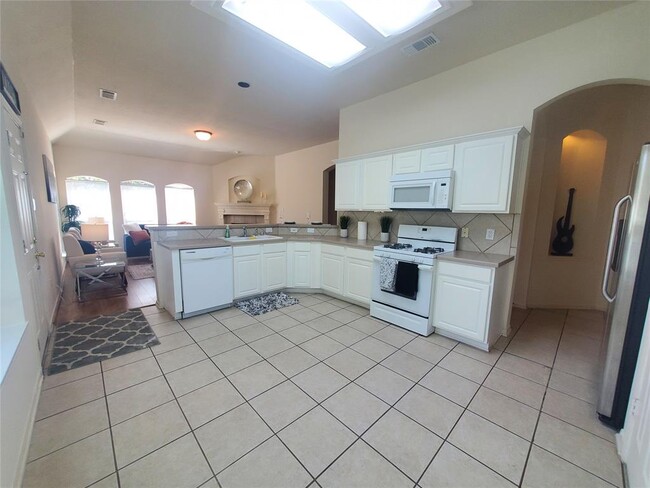 Building Photo - 4903 Falls Cir