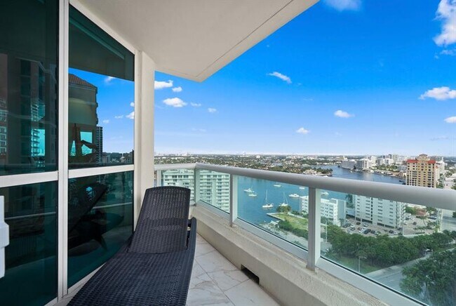 Building Photo - 101 S Fort Lauderdale Beach Blvd