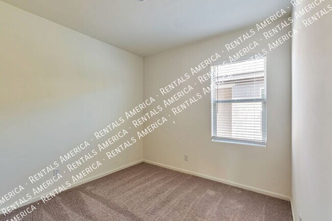 Building Photo - 7754 S Via Perfecta