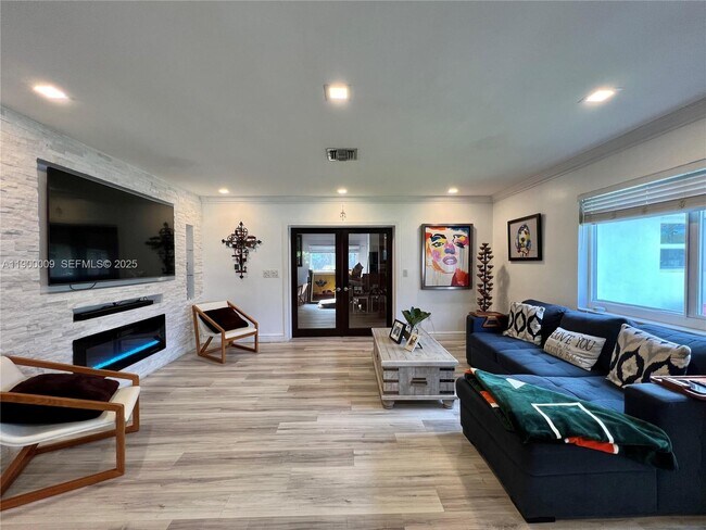 Building Photo - 10220 SW 160th St