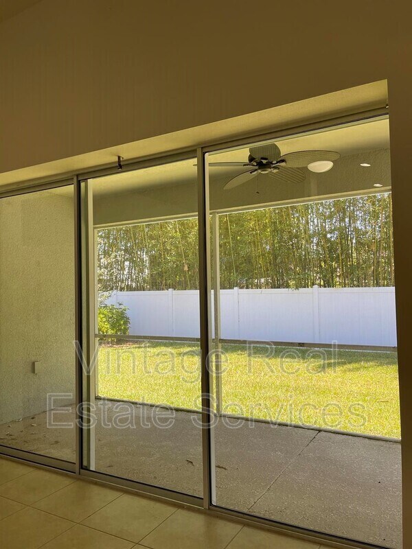 Building Photo - 7905 Silver Clover Ct