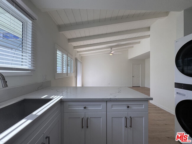 Building Photo - 12001 Sylvester St