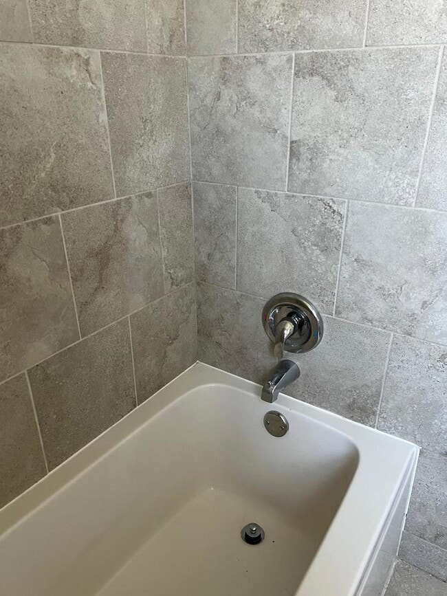 Building Photo - 438-155 155th St