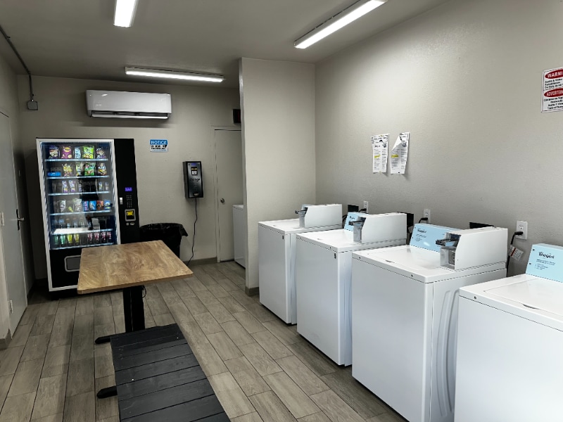 Building Photo - 220 S 25th Ave