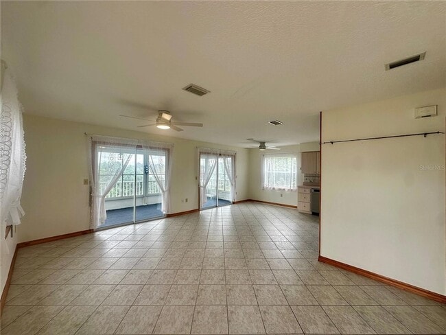 Building Photo - 709 S Lake Starr Blvd