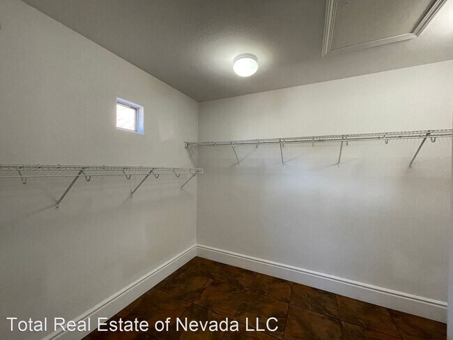 Building Photo - 4 br, 2.5 bath House - 10511 Bella Camrosa