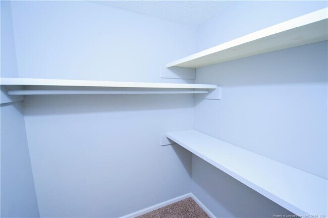 Building Photo - 6933 Woodmark Dr