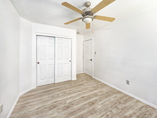 Building Photo - Nice, 1 Level, 4 Bedroom Home in Northern Meadows