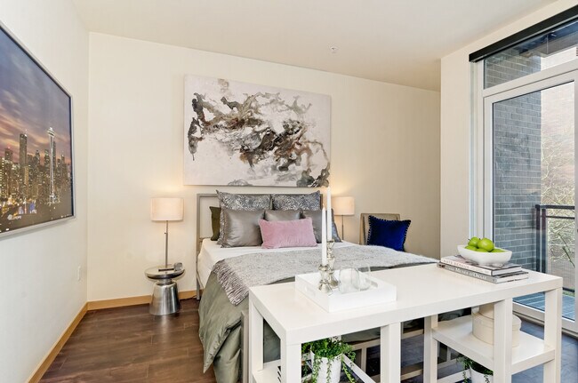 Building Photo - 500 Belmont Ave E