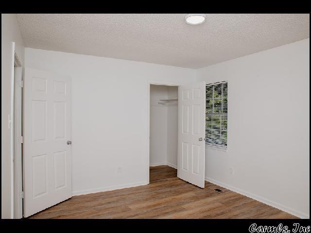 Building Photo - 721 S Valentine St