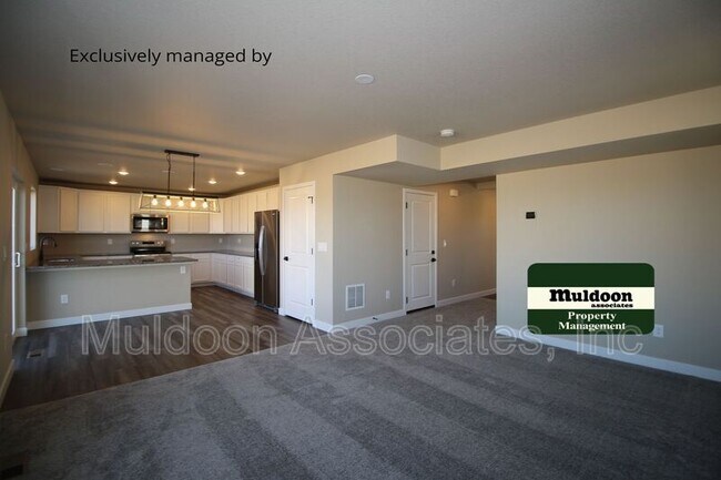 Building Photo - 10466 Luneth Dr