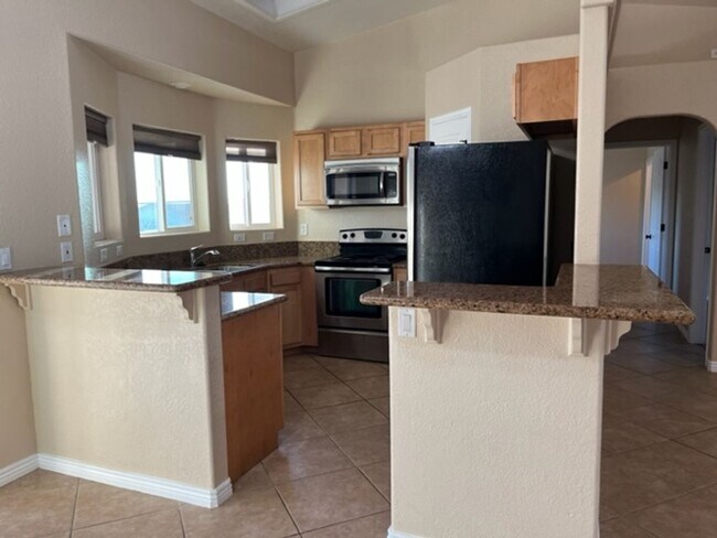 Building Photo - 3 Bedroom - 2 Bath Home