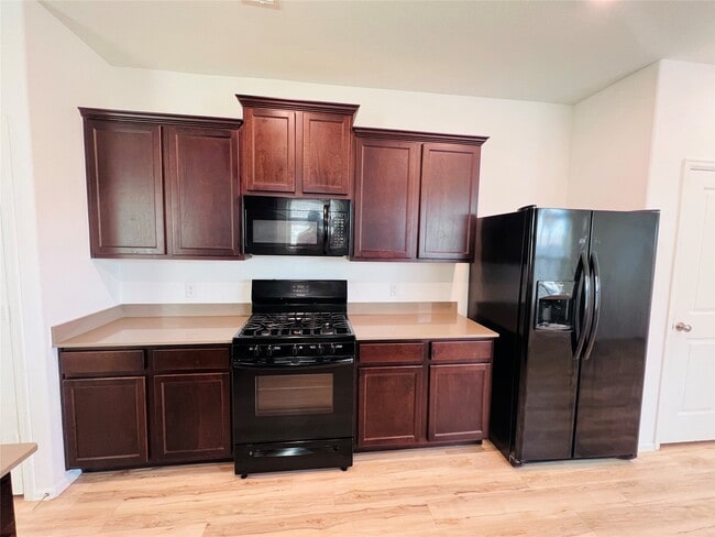 Building Photo - 5827 Dry Brush Pl