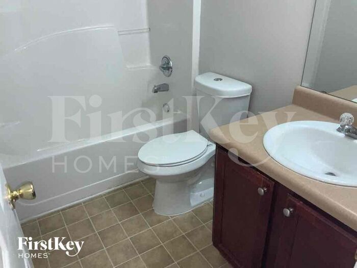 Building Photo - 20 Ivy Point Ct