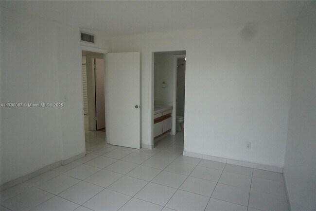Building Photo - 8311 SW 142nd Ave