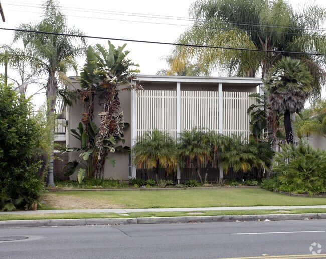 Building Photo - 504 S Barranca Ave
