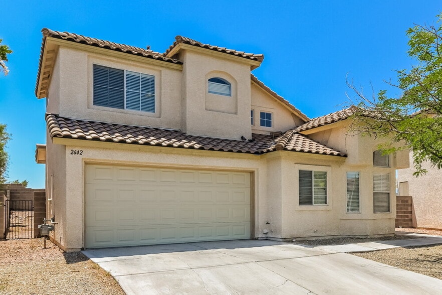 Building Photo - 2642 Ridgewater Cir