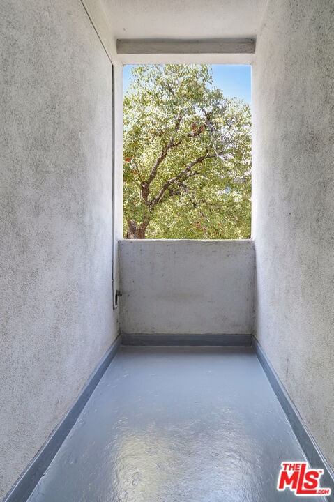 Building Photo - 10823 Camarillo St