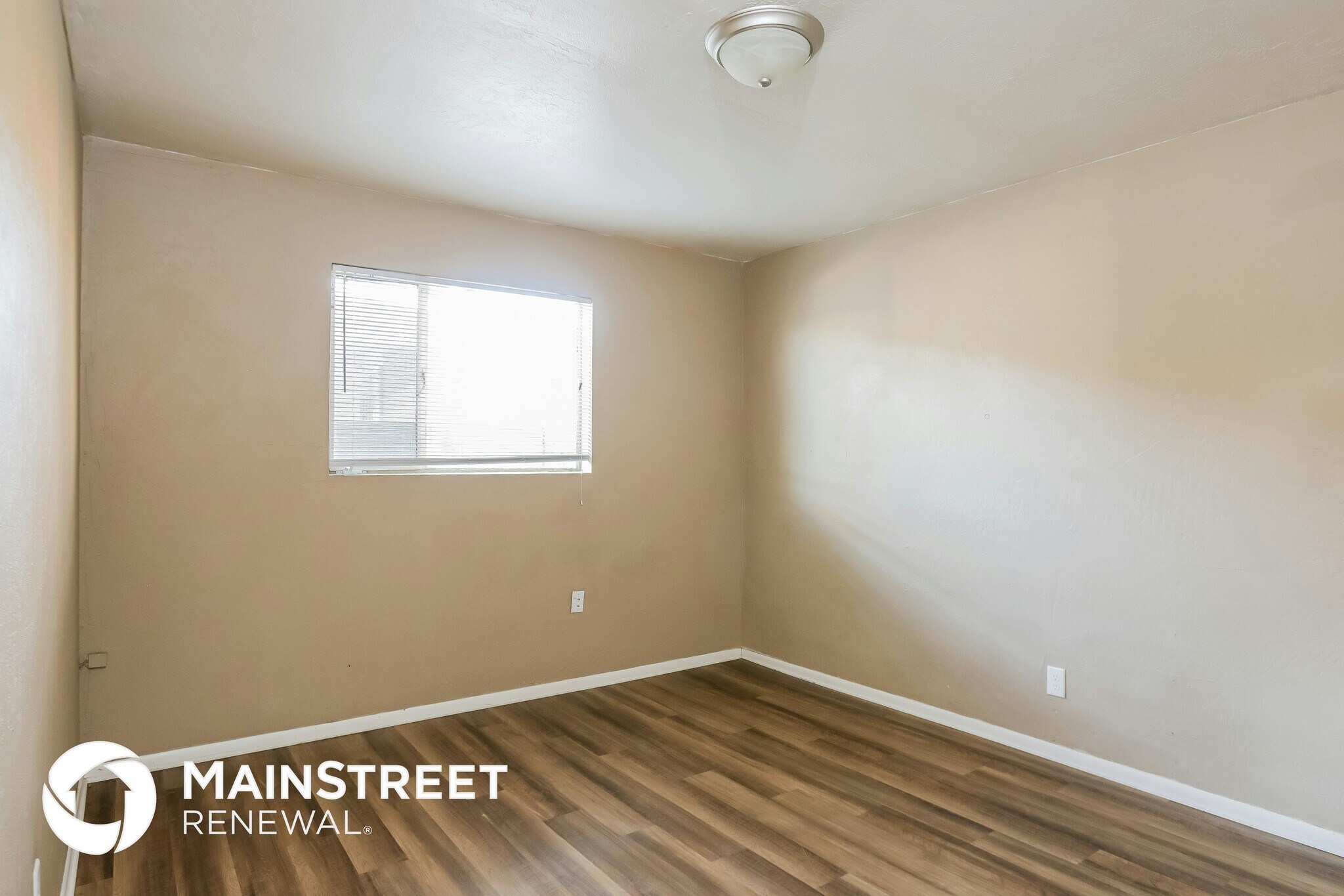 Building Photo - 3154 W Palo Verde Dr