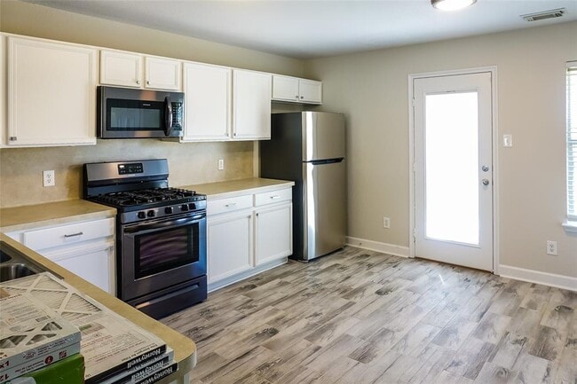 Building Photo - 11319 Seven Sisters Dr