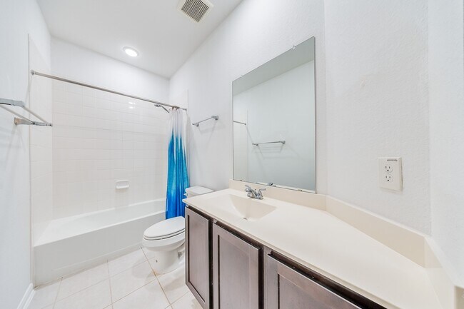 Building Photo - 18843 Cedar Birch Ln