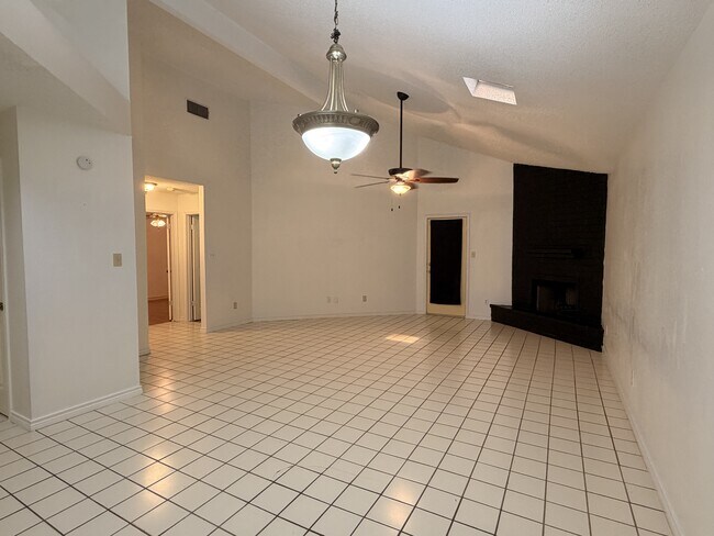 Building Photo - 7126 Fort Collins Dr