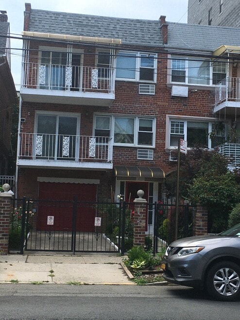 Building Photo - 1650 New York Ave