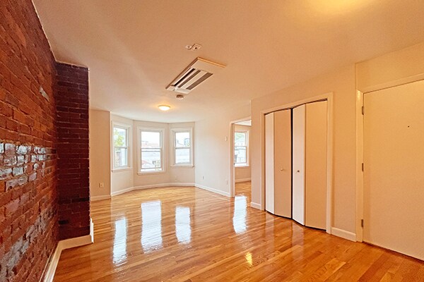 Primary Photo - 155 Broadway