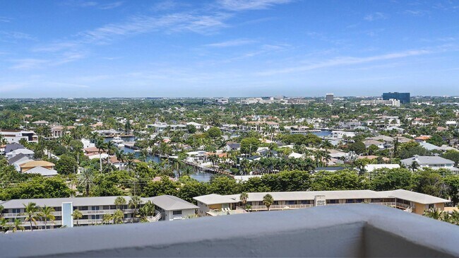 Building Photo - 4010 Galt Ocean Dr