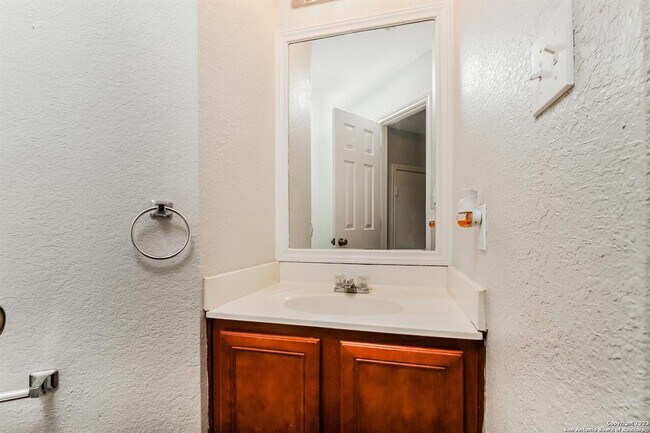 Building Photo - 6006 Ironmill Creek