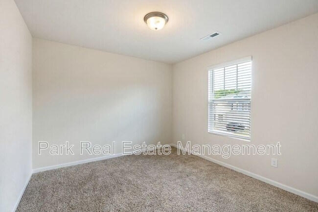 Building Photo - 7010 Shale Loop