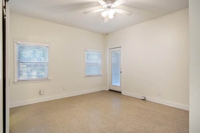Building Photo - 1647 Lake Ella Dr