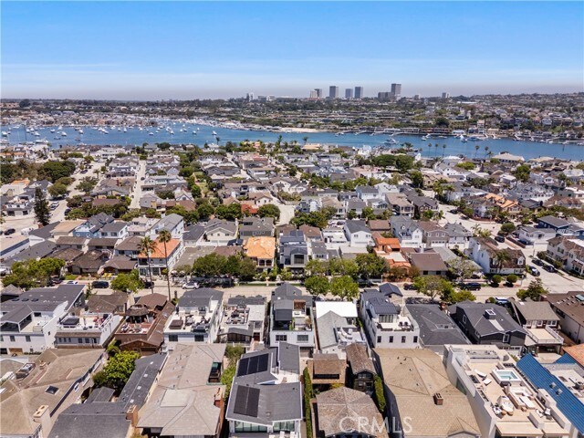 Building Photo - 2037 E Ocean Blvd