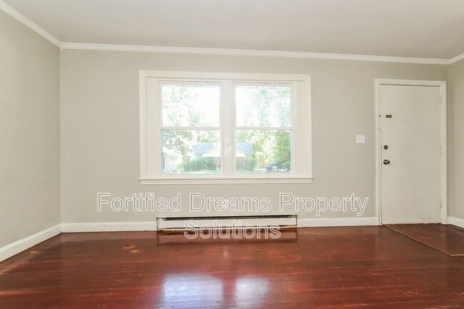 Building Photo - 1430 Marne St