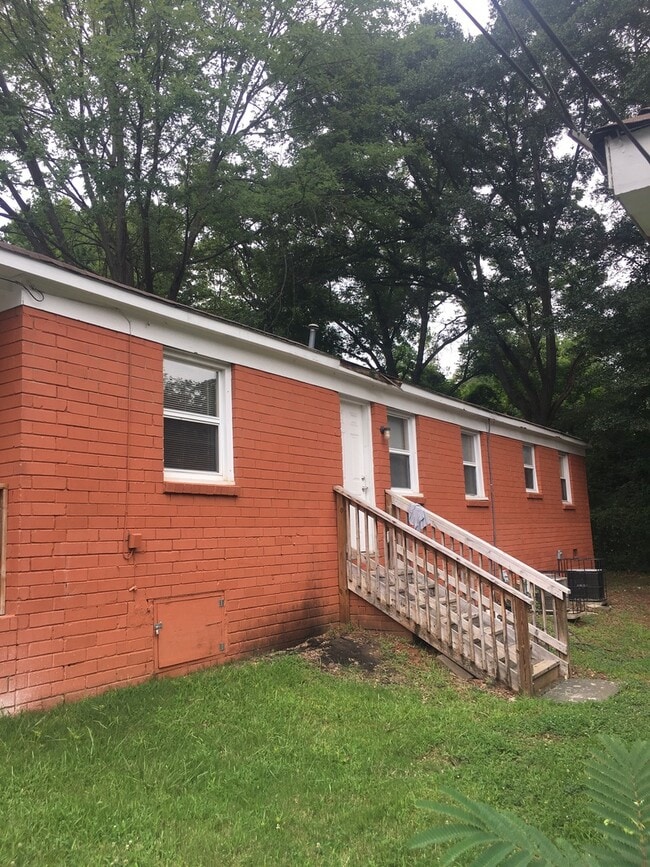 Building Photo - 3403 Reid Ave