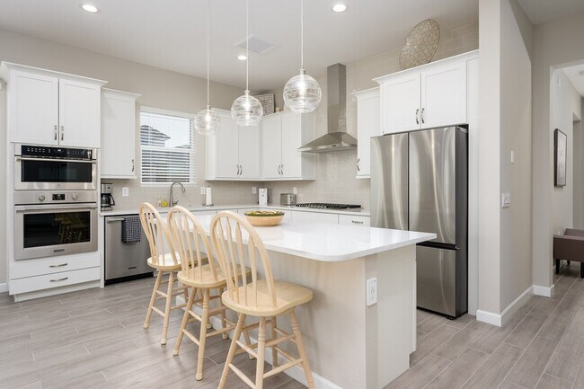 Building Photo - 5972 E Sinclair St